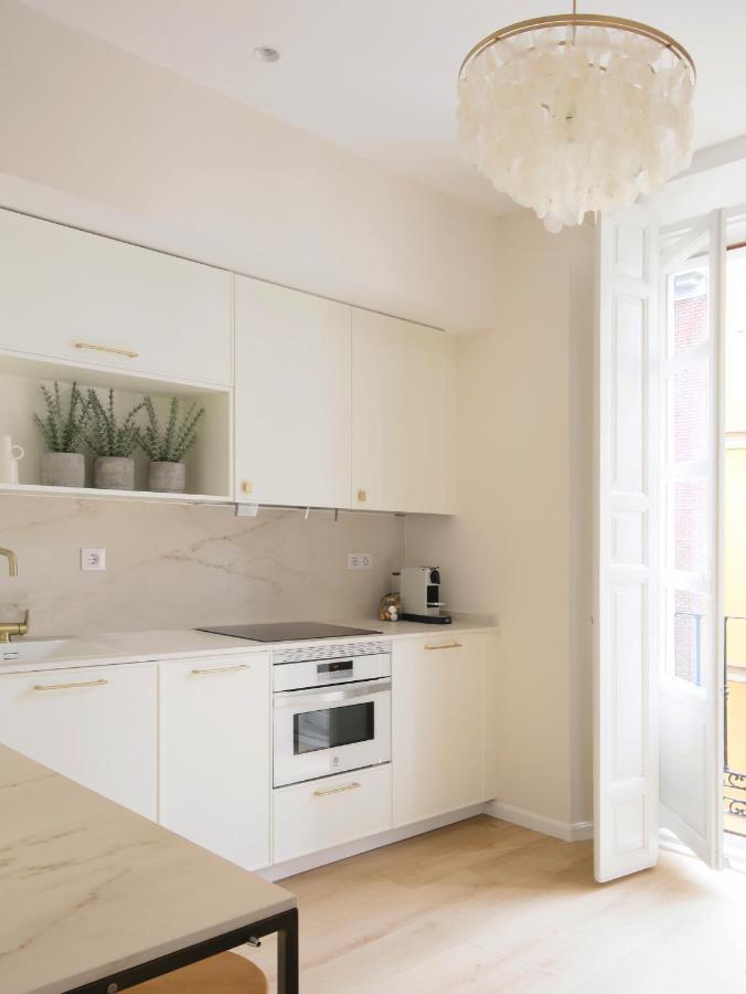 Staylish Studio Apartment In Malasana Madrid Exteriör bild