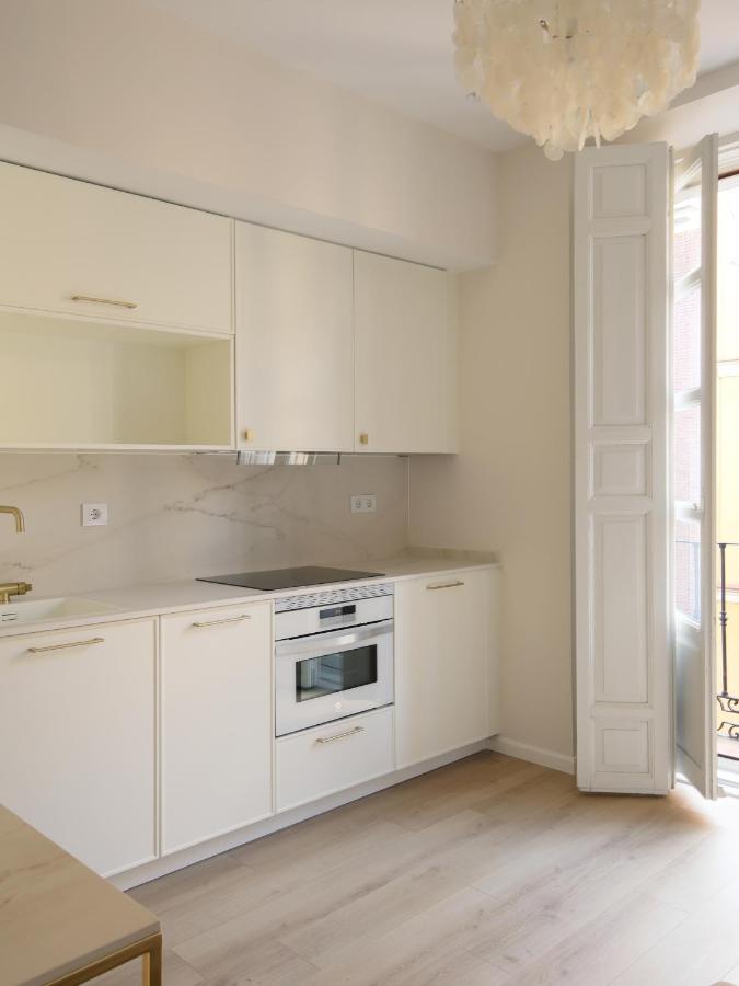 Staylish Studio Apartment In Malasana Madrid Exteriör bild