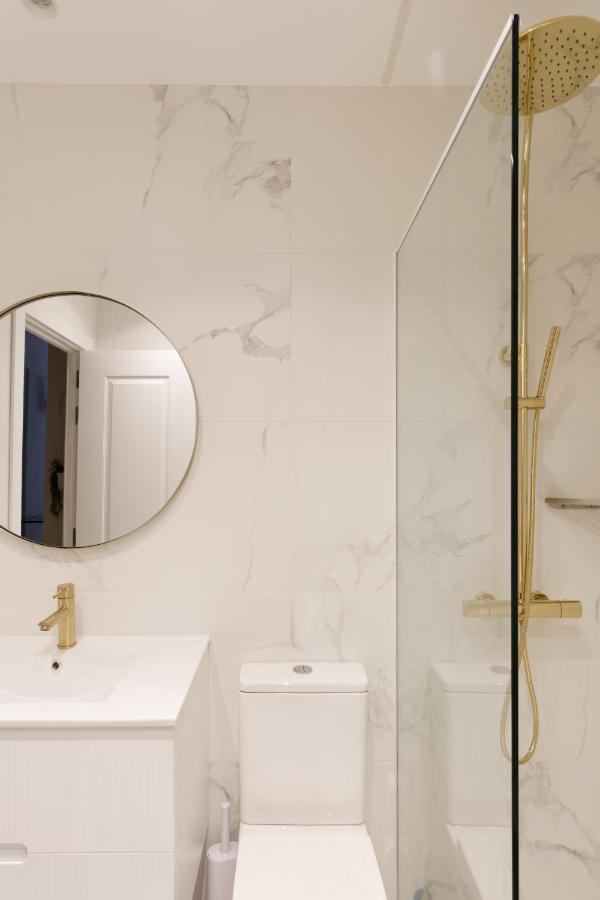 Staylish Studio Apartment In Malasana Madrid Exteriör bild